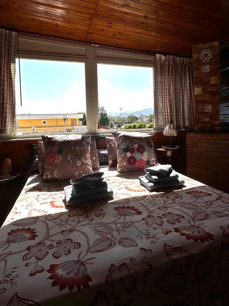 Casa Vacanza Lunastella Мондело Екстериор снимка