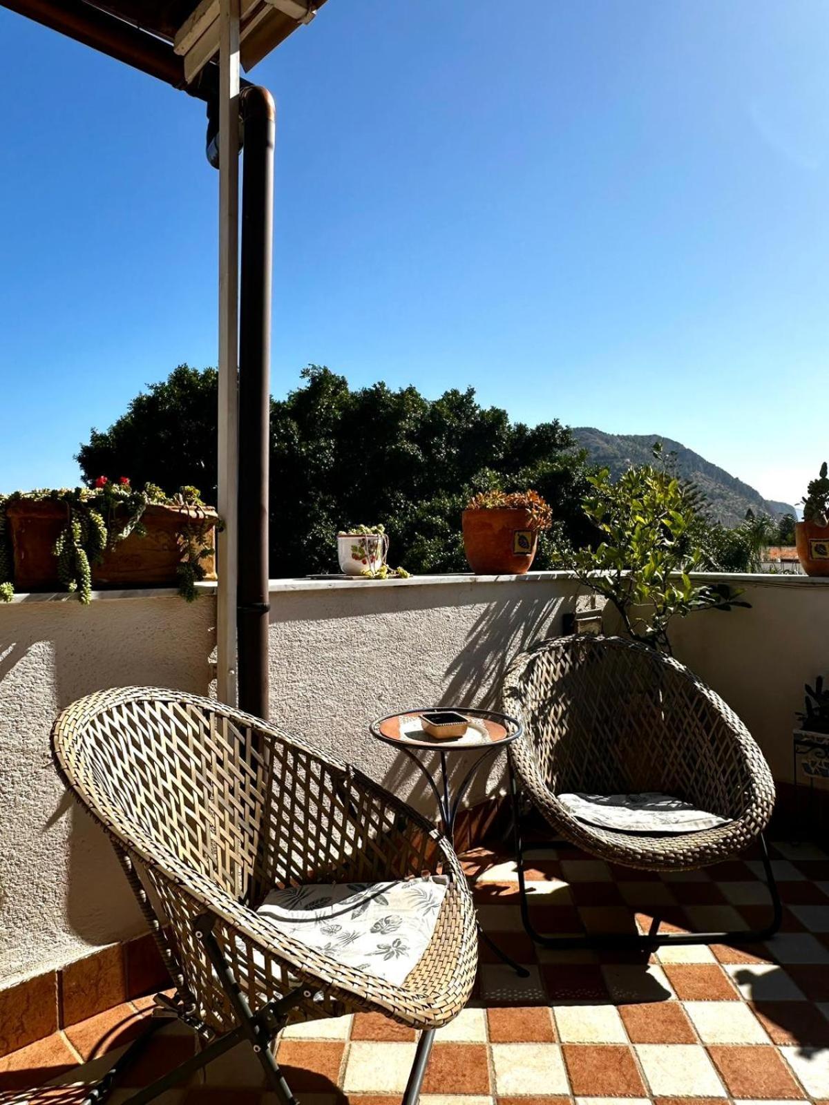 Casa Vacanza Lunastella Мондело Екстериор снимка